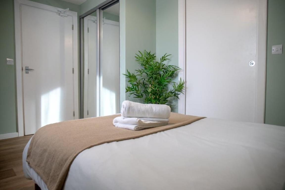 Modern 2-Bed Apartment In Leeds City Centre المظهر الخارجي الصورة