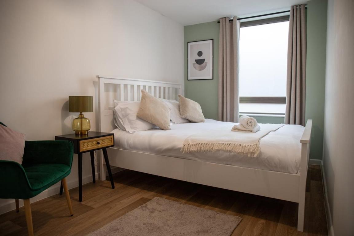 Modern 2-Bed Apartment In Leeds City Centre المظهر الخارجي الصورة