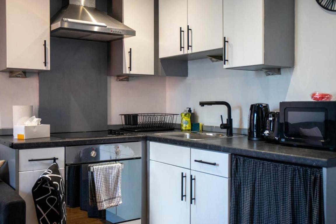 Modern 2-Bed Apartment In Leeds City Centre المظهر الخارجي الصورة